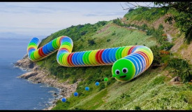 Slither.io in real life - Worms from the game