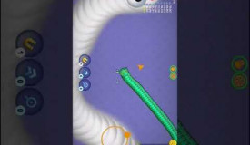 Big vs small #game #wormszone #gameplay #gaming #giantworm #wormhunt #snake #littlebigsnake