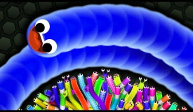 Slither.io - ONE MAJESTIC SNAKE Vs. 1000 MEGA SNAKES! BEST MOMENTS In Slither.io